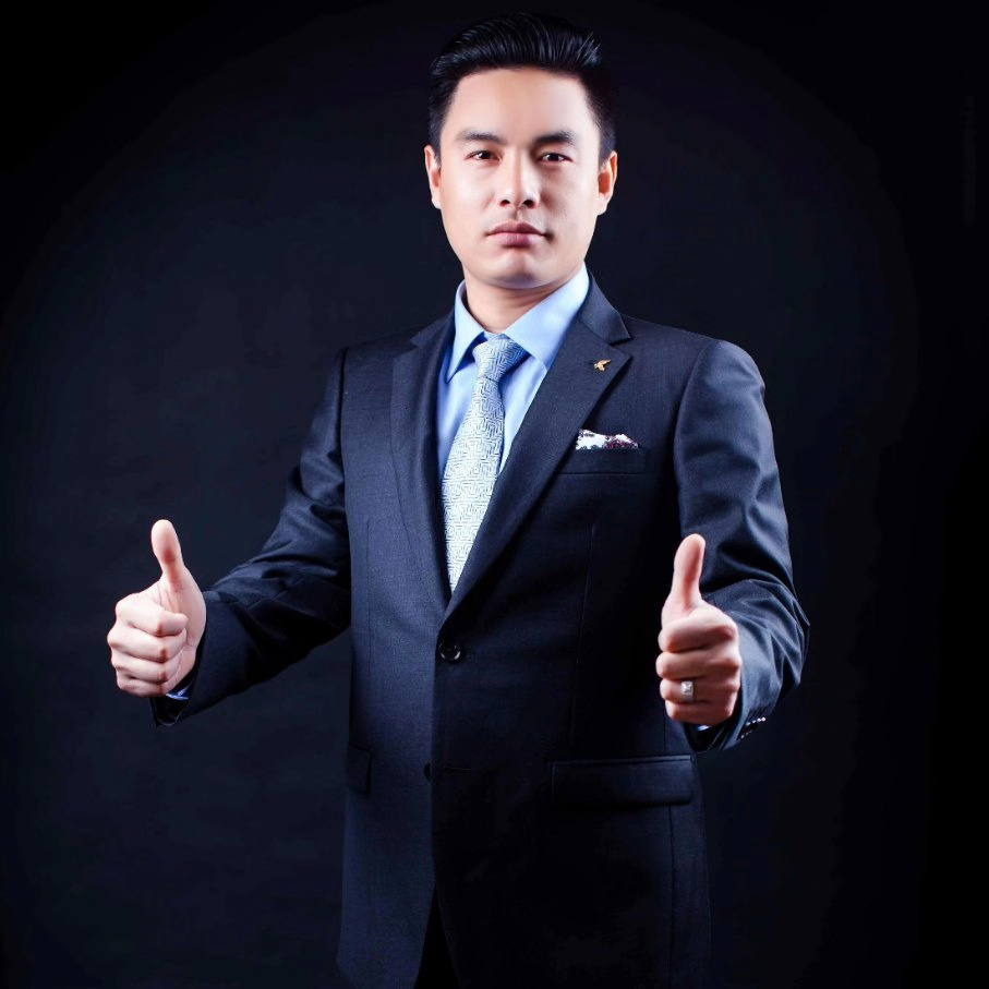 陳新 宏宇門窗總經(jīng)理丨企業(yè)家專訪：心有多大，舞臺(tái)就有多大